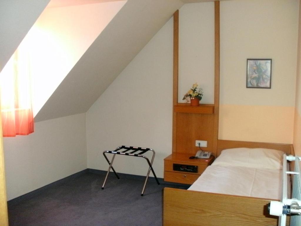 Cadolzburg Gasthof Landhotel Gruner Baum חדר תמונה