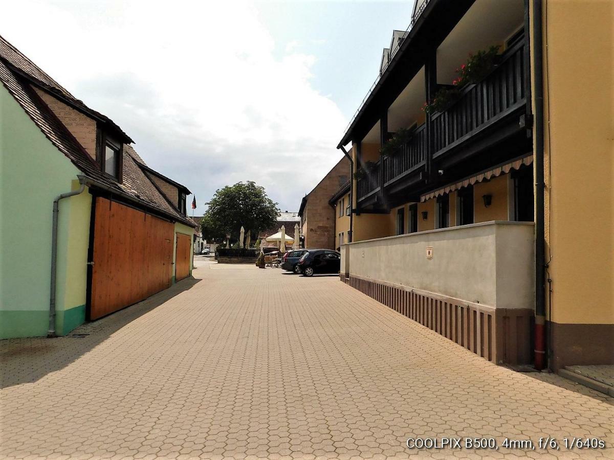 Cadolzburg Gasthof Landhotel Gruner Baum מראה חיצוני תמונה